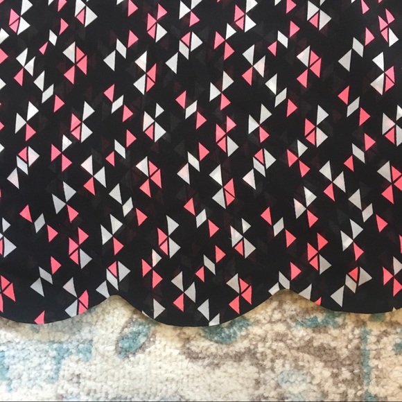 Printed Crop Top - Picture 2 of 6